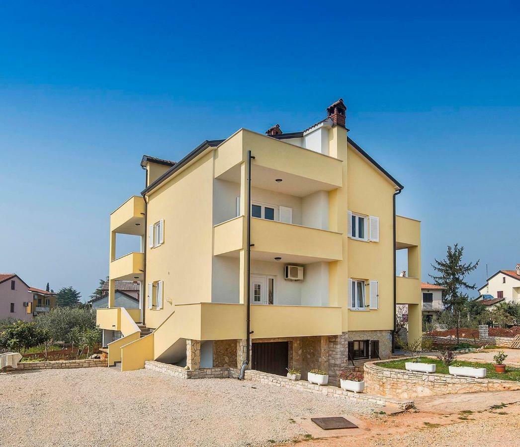 Apartments Goltes Lovrečica Kültér fotó